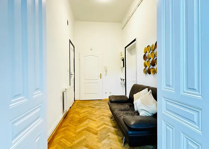 Affordable Apartment, 4 Minutes From Stadthalle And U6 Metro * Vienne